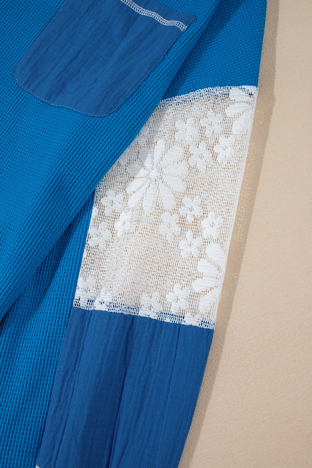 Bonbon Lace Floral Patchwork Sleeve Stitching V Neck Rib Top