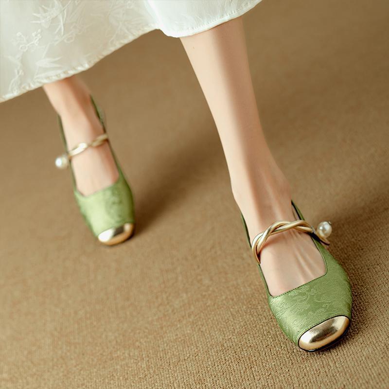 Women's Style Traditional Square Toe Cap Sandals
